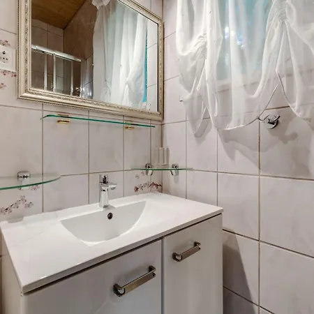 Alpine Hut In Near Area Дом отдыха *