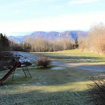 Alpine Hut In Eberstein Near Ski Area Semesterbostad