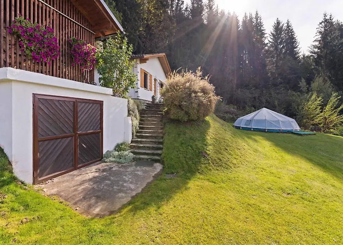 Alpine Hut In Near Area Vakantiehuis Eberstein