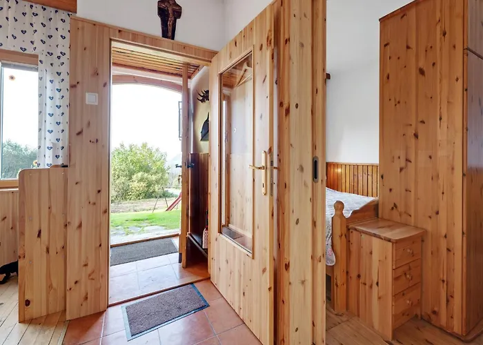 Alpine Hut In Near Area Vakantiehuis